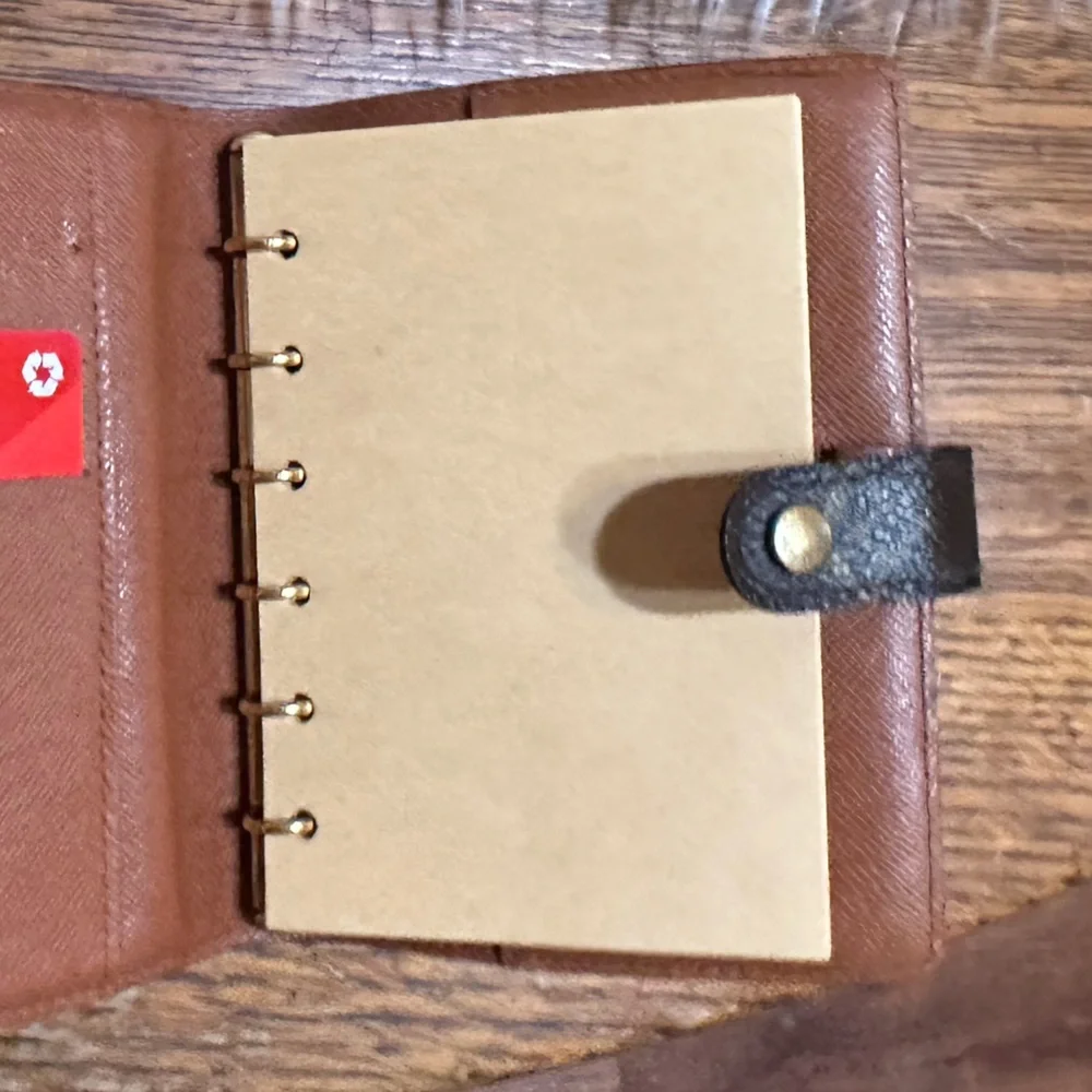 Louis Vuitton Passport Holder Agenda Planner EUC - Picture 7 of 14